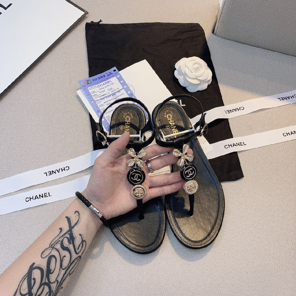 Shamrock Flat Sandals