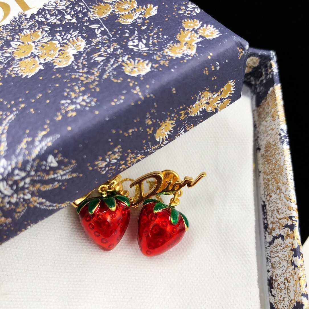 English strawberry pendant earrings