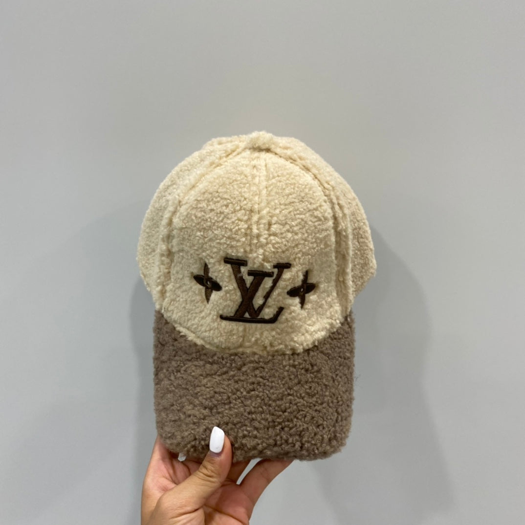 Suzy's new winter trend-Cappuccino