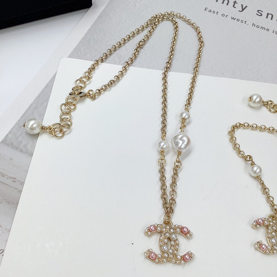 Fashion Double C Crystal Pearl Necklace