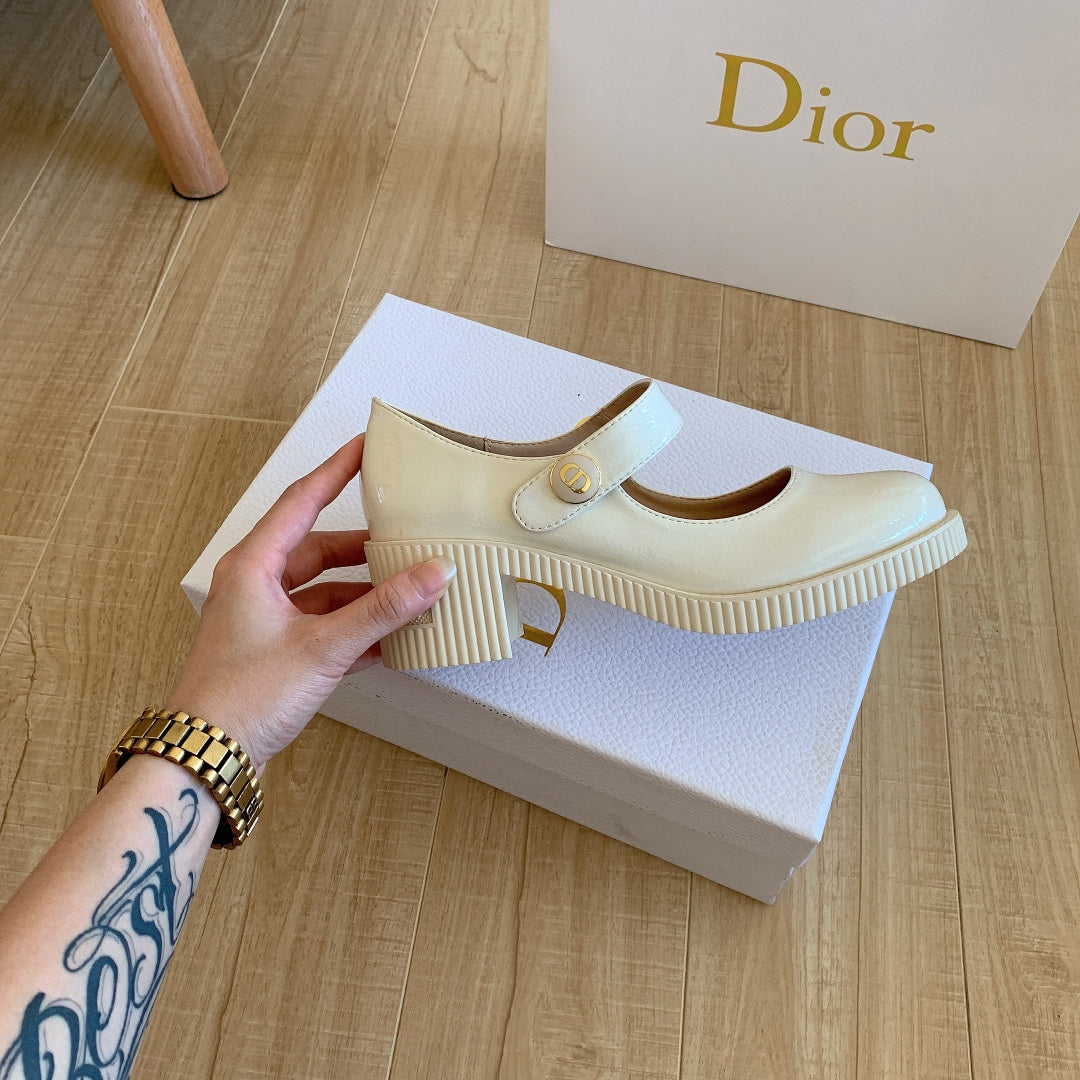 2023 Lucky star enamel buckle high heels