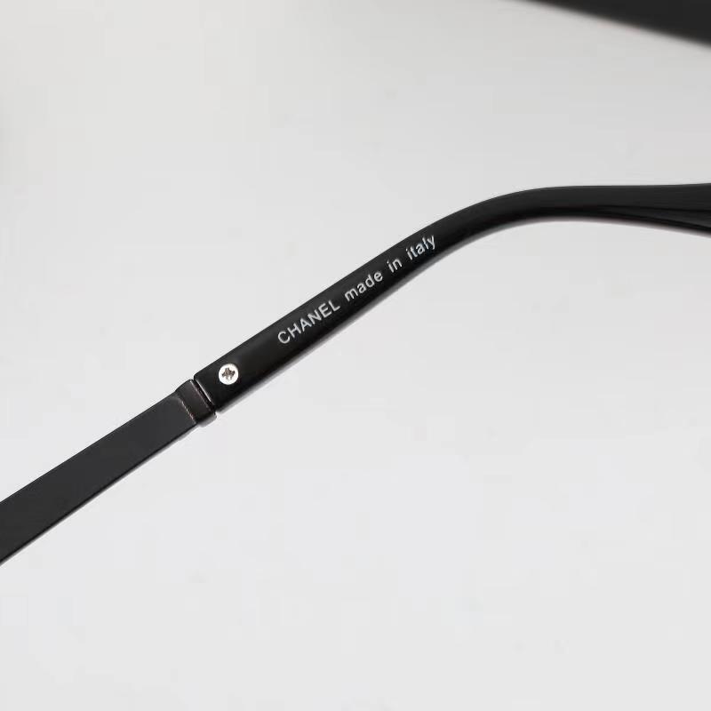 5 Color Women's Sunglasses—60361