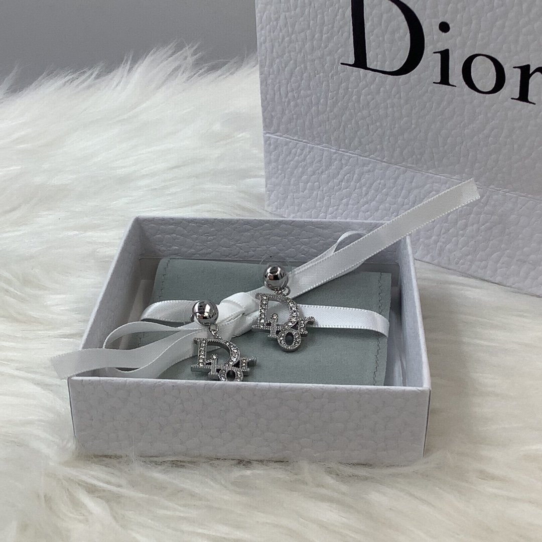 Elegant rhinestone letter pendant earrings