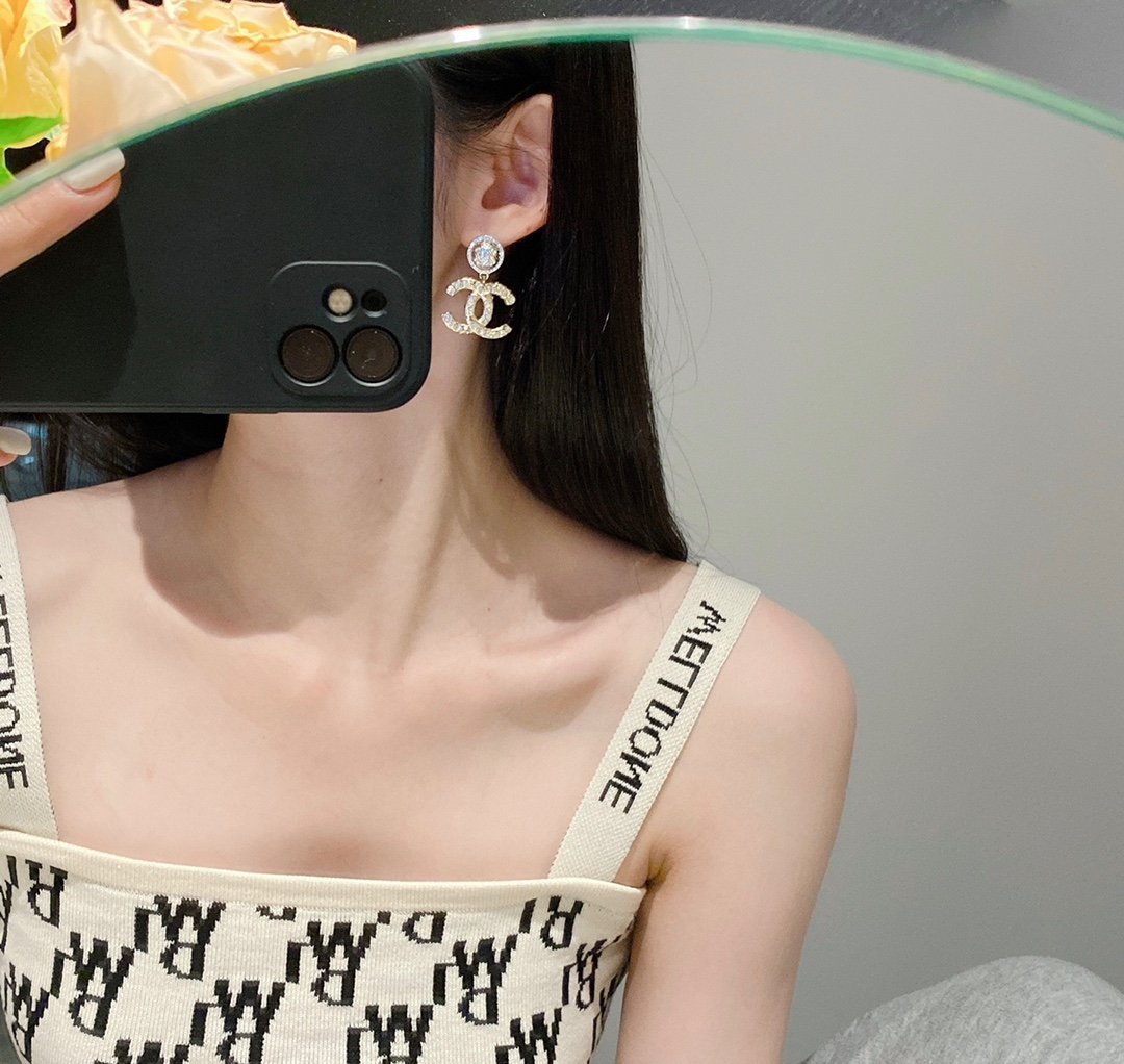 Fashion Rhinestone Letter Engraved Double C Pendant Earrings