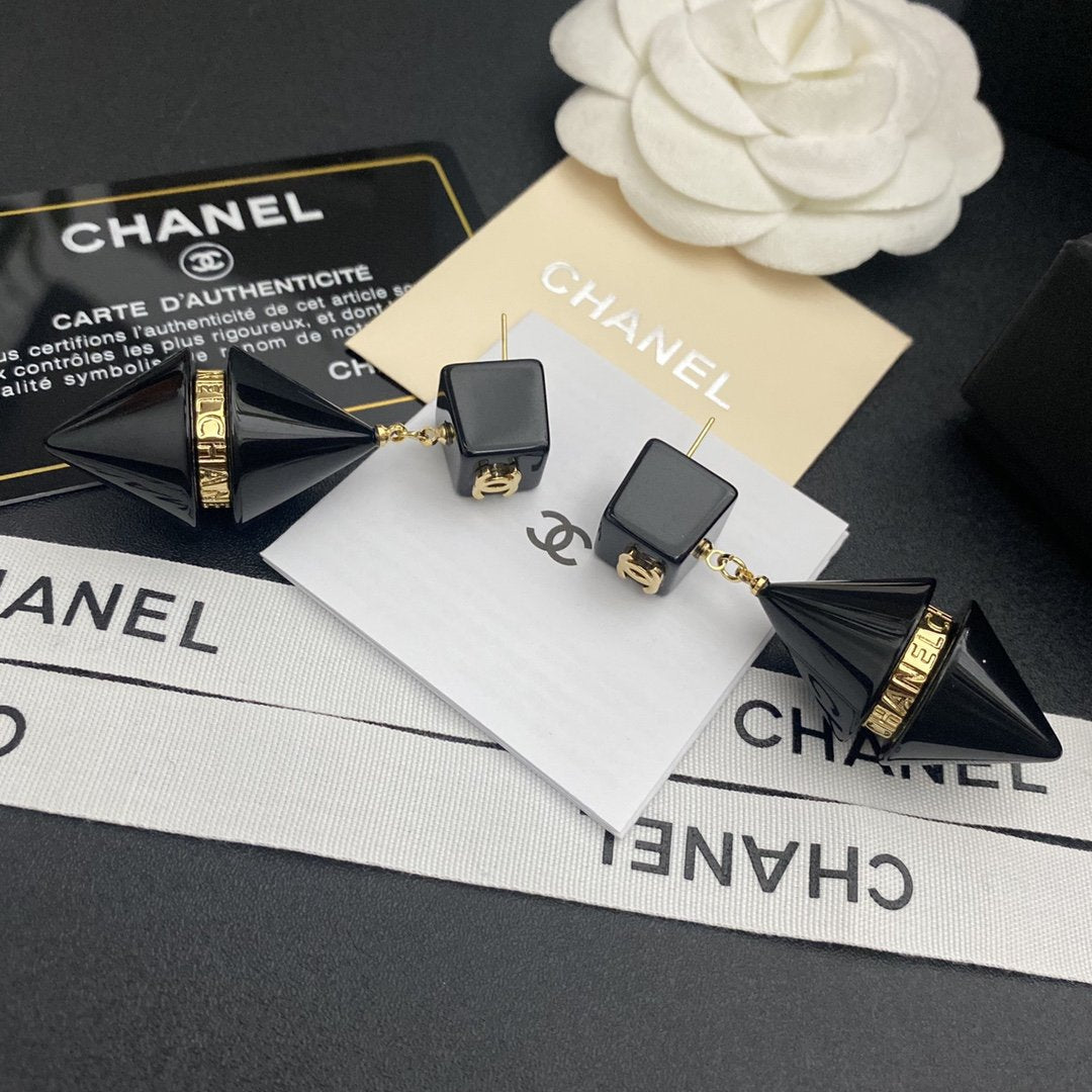 Luxury high-end resin pendant earrings