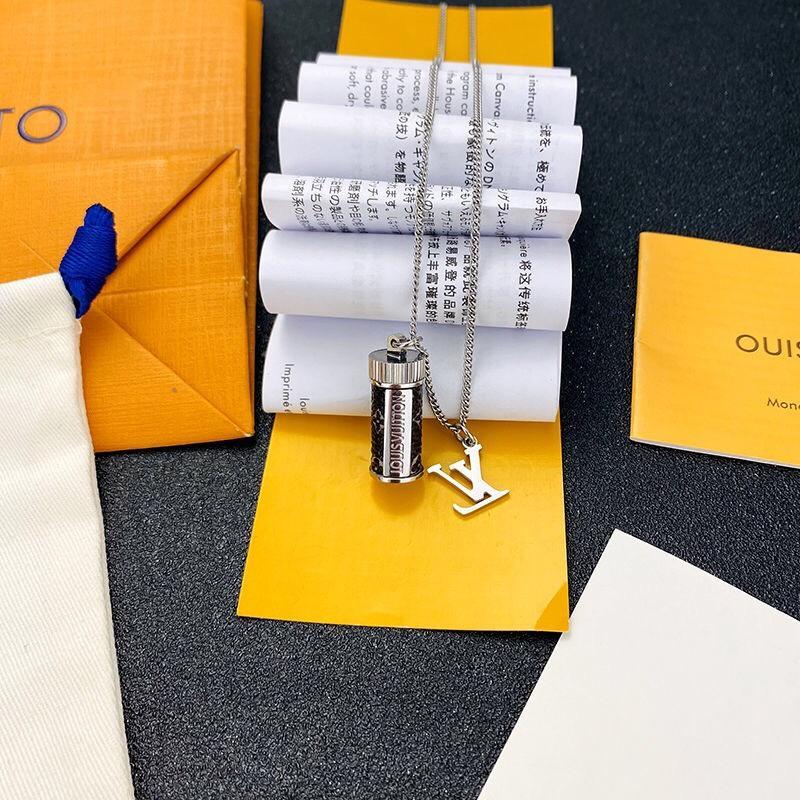 Fashion Perfume Bottle Pendant Necklace