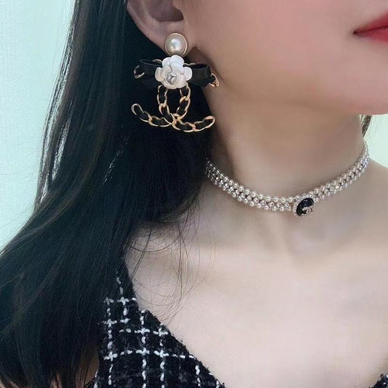 Fashion Flower Double C Earrings