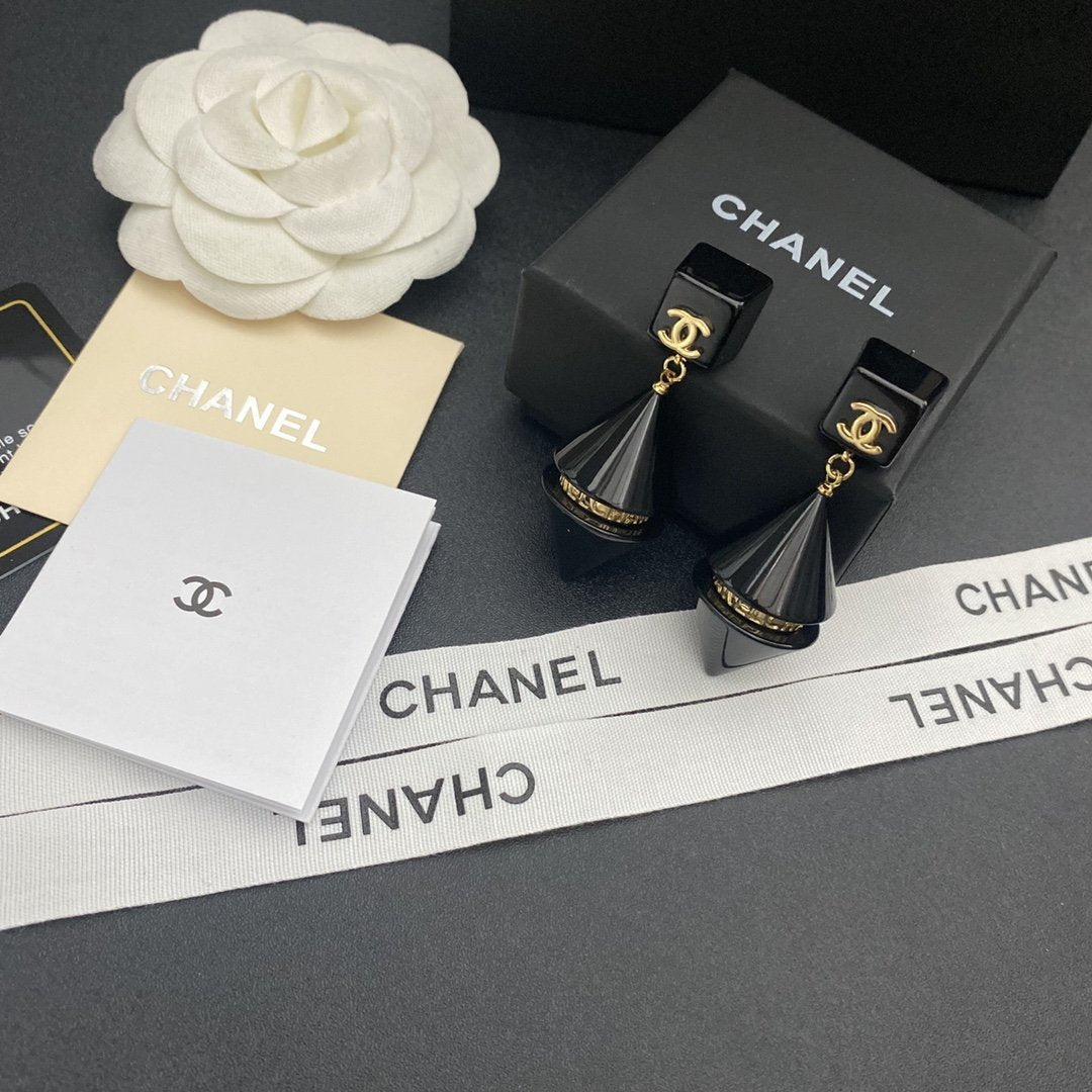 Luxury high-end resin pendant earrings