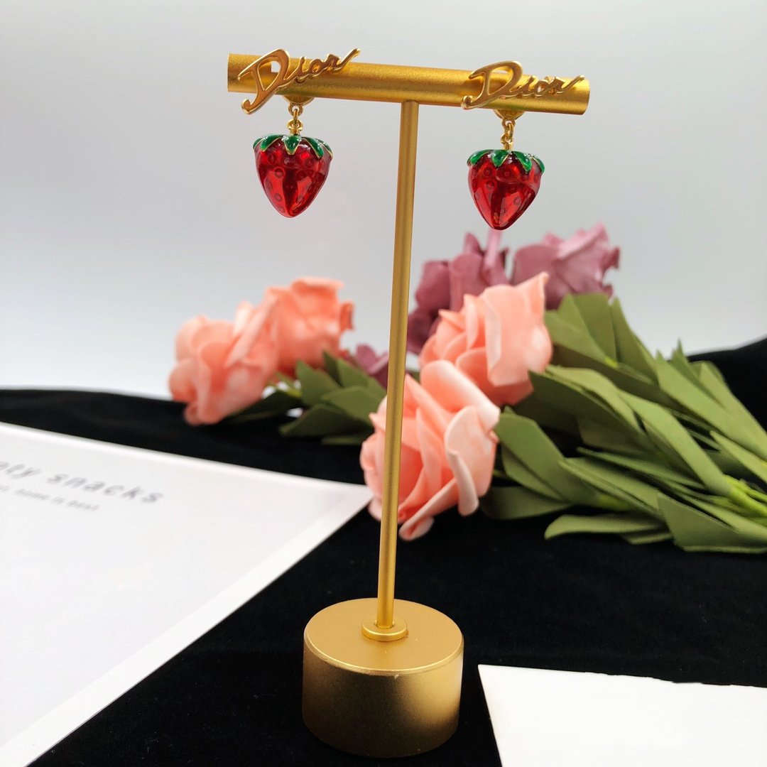 English strawberry pendant earrings