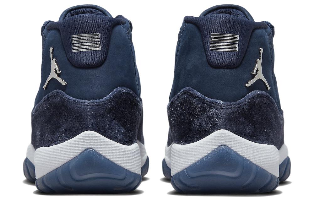 (WMNS) Air Jordan 11 Retro 'Midnight Navy Velvet' AR0715-441