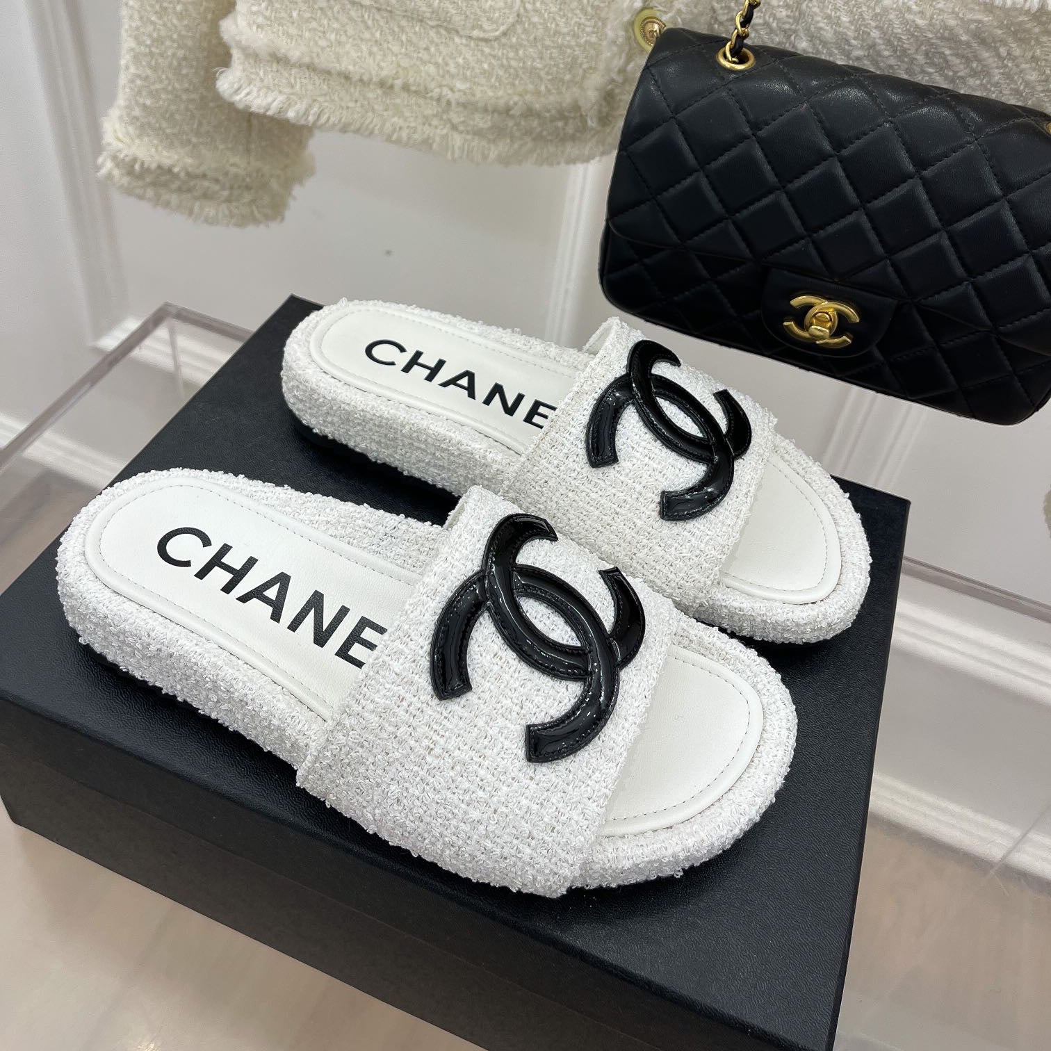 Women_Slippers/Sandals shoes eur 35-41