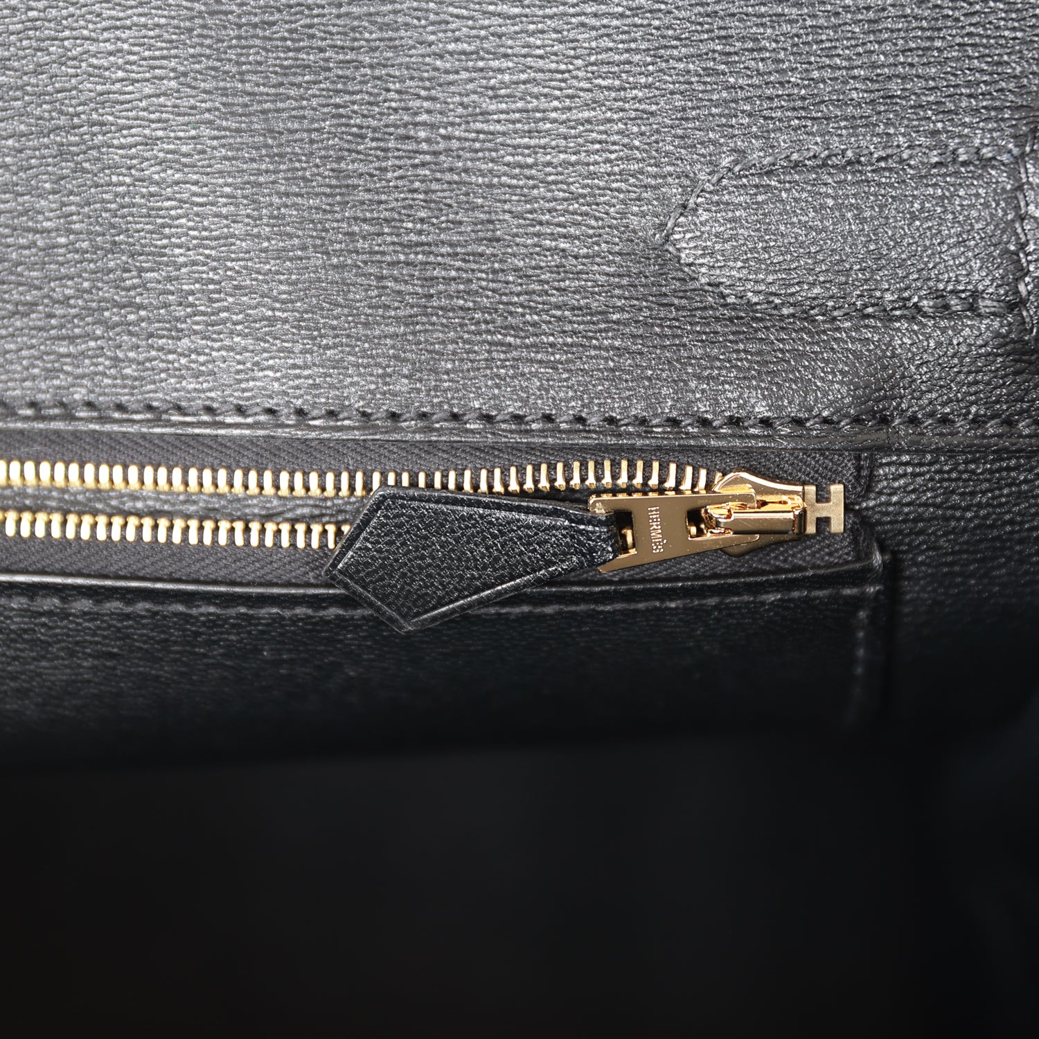 Hermès Birkin 30 Black Shiny Niloticus Crocodile Gold Hardware