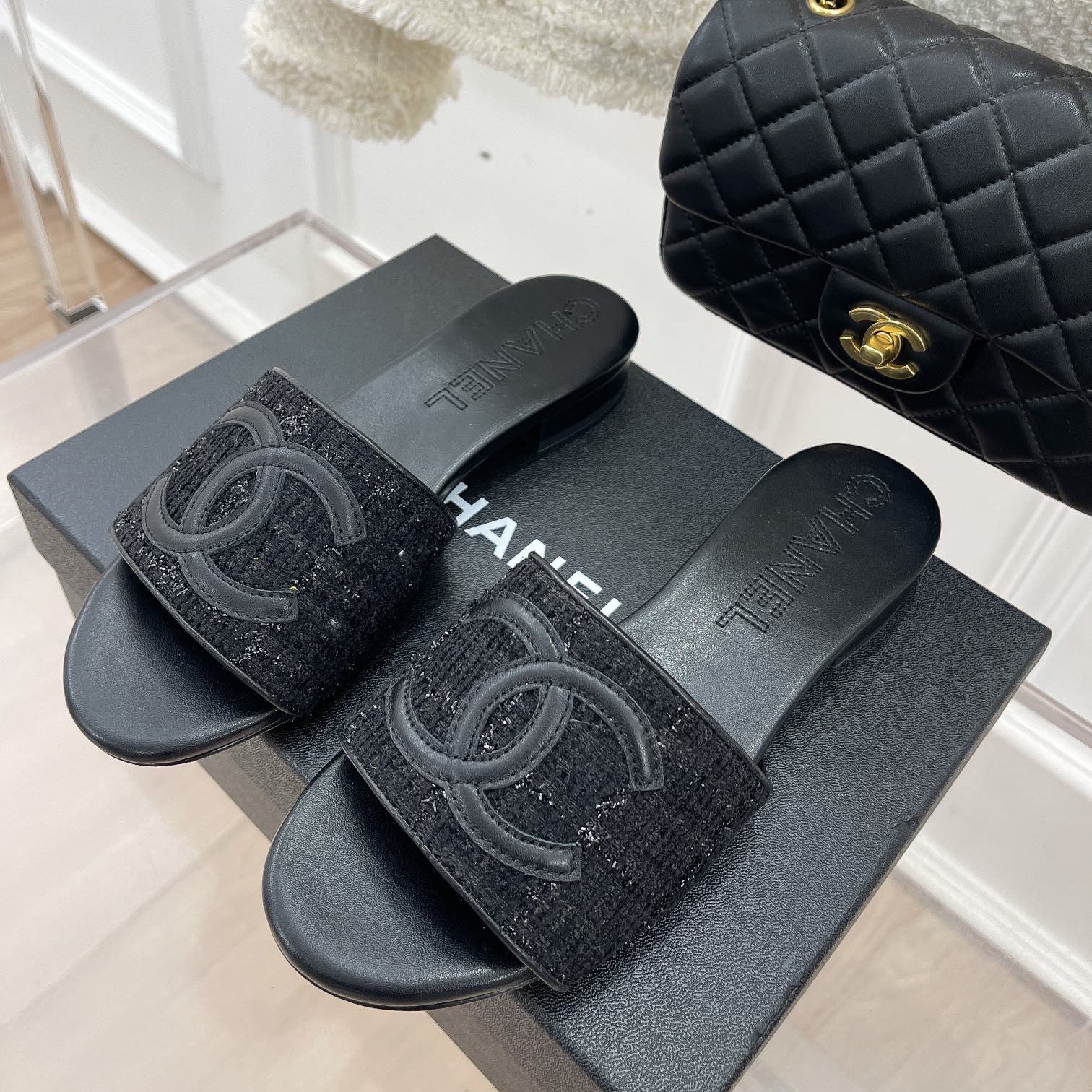 Women_Slippers/Sandals shoes eur 35-41