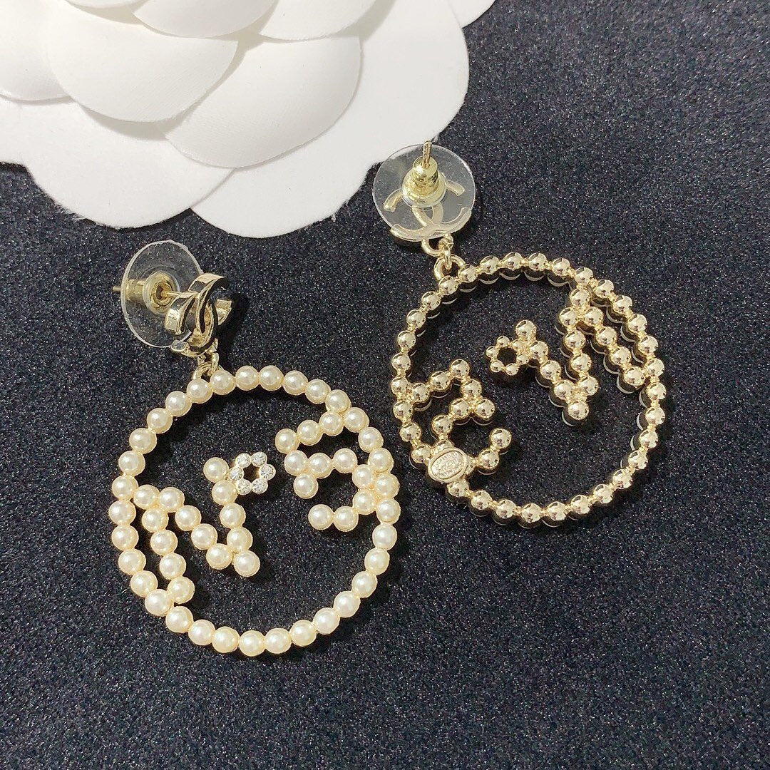 Fashion Round Pearl Letter Earrings