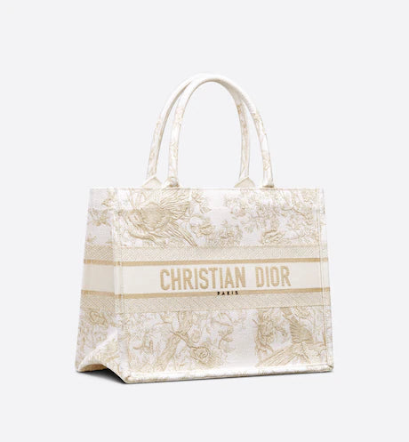 MEDIUM DIOR BOOK TOTE Dior Jardin d'Hiver Embroidery with Gold-Tone Metallic Thread (36 x 27.5 x 16.5 cm)