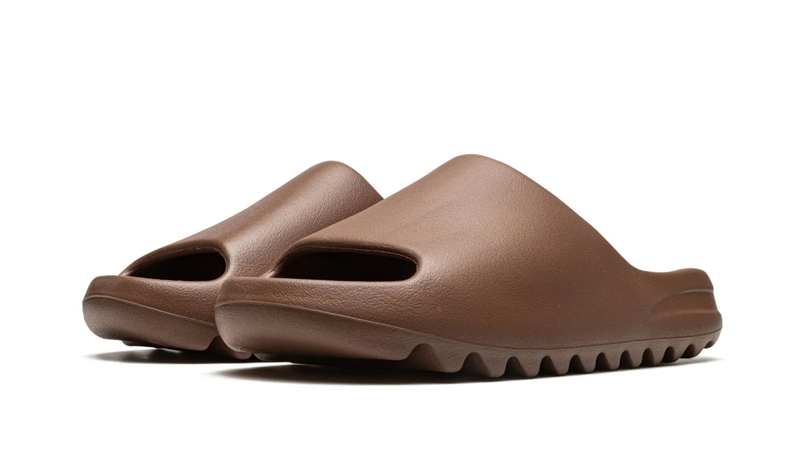 YEEZY SLIDE 
