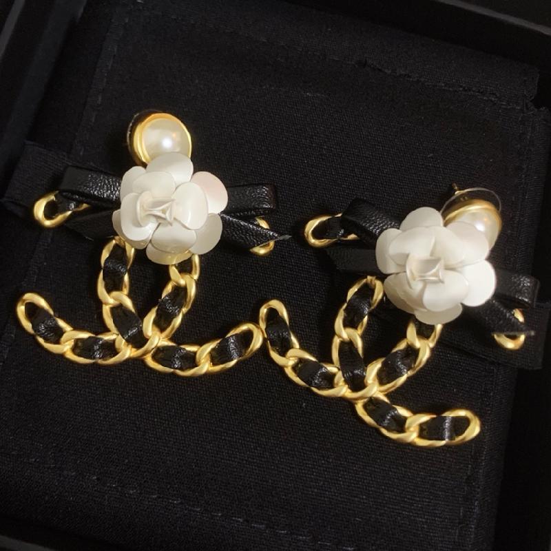 Fashion Flower Double C Earrings
