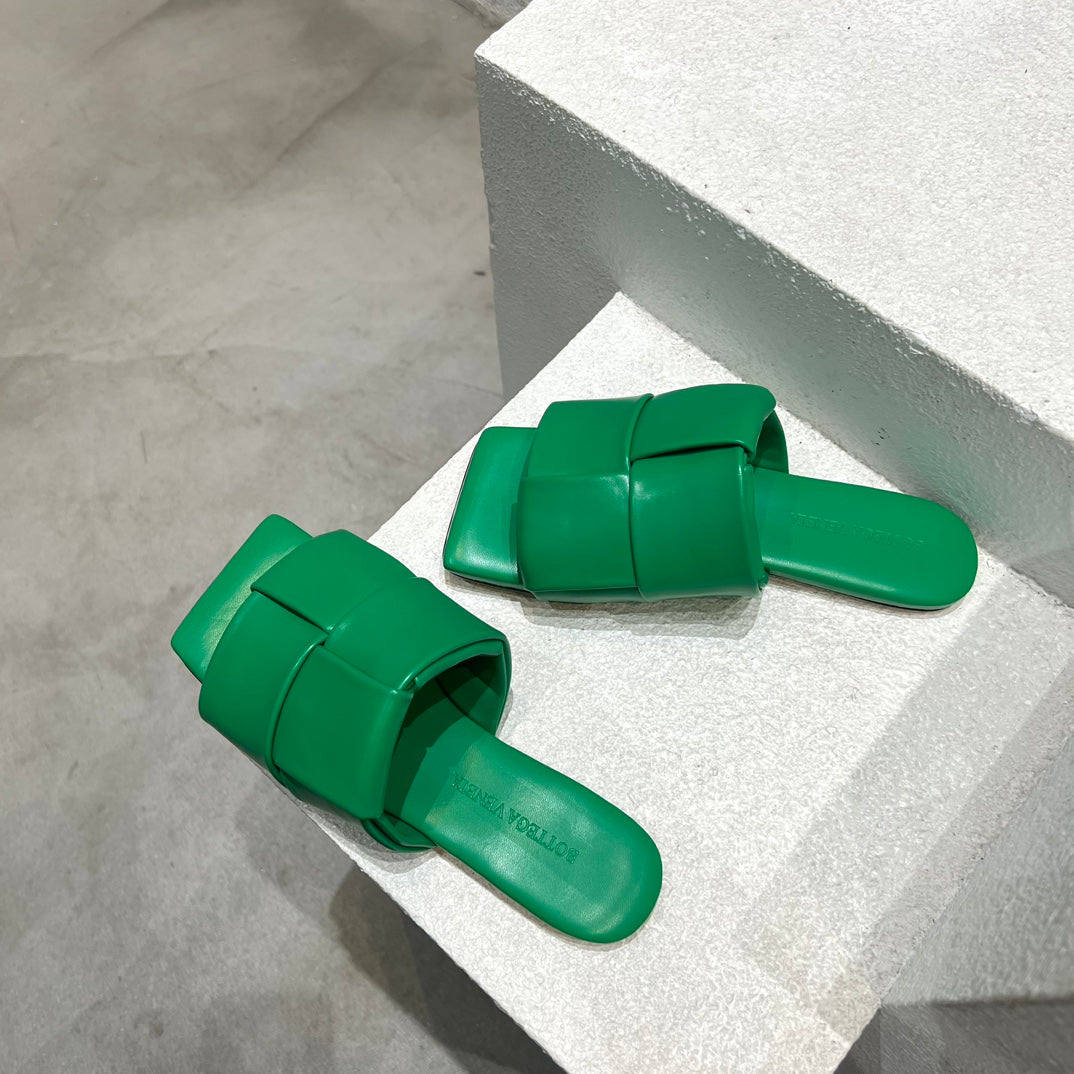 Women_Slippers/Sandals shoes eur 35-41