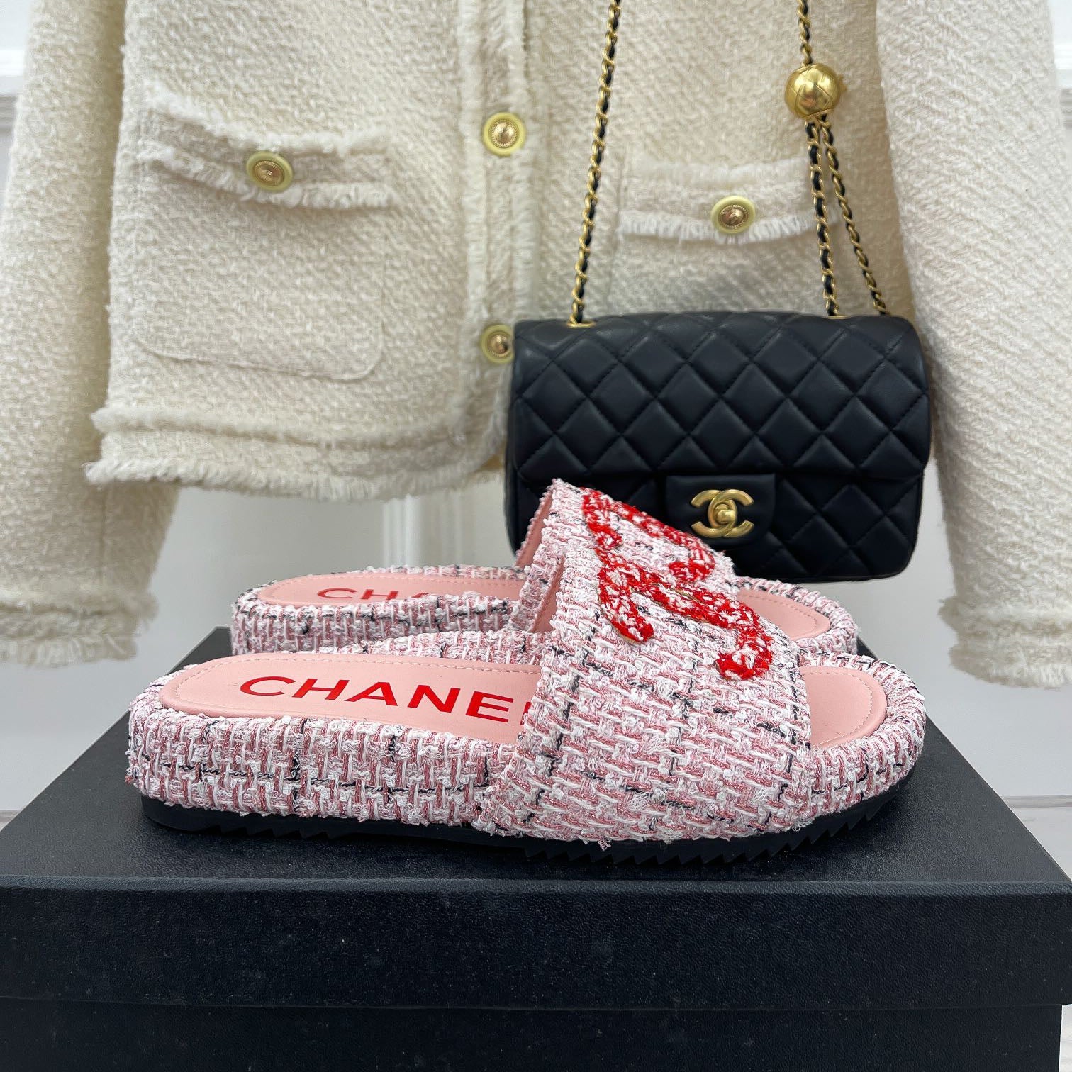 Women_Slippers/Sandals shoes eur 35-41