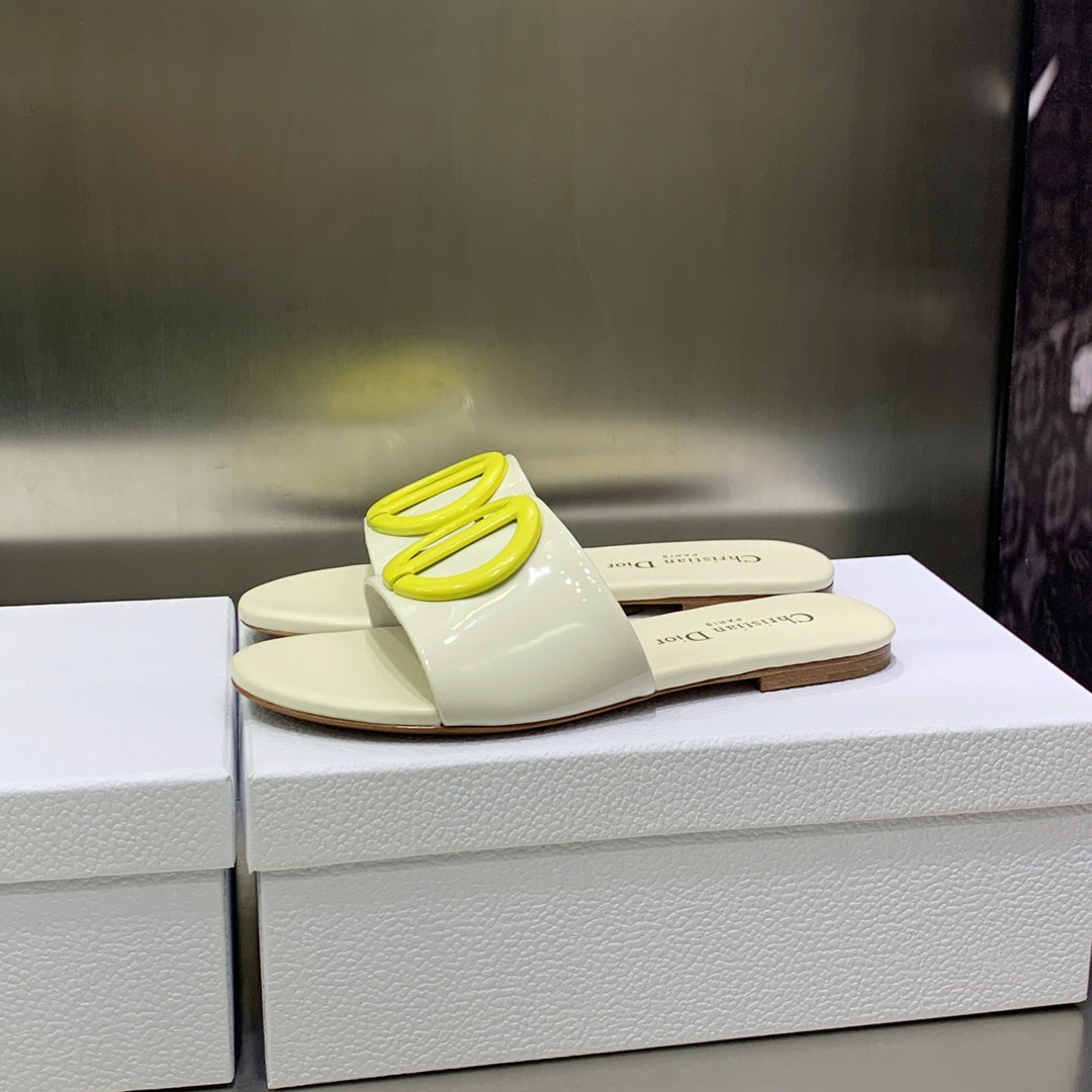 Women_Slippers/Sandals shoes eur 35-41