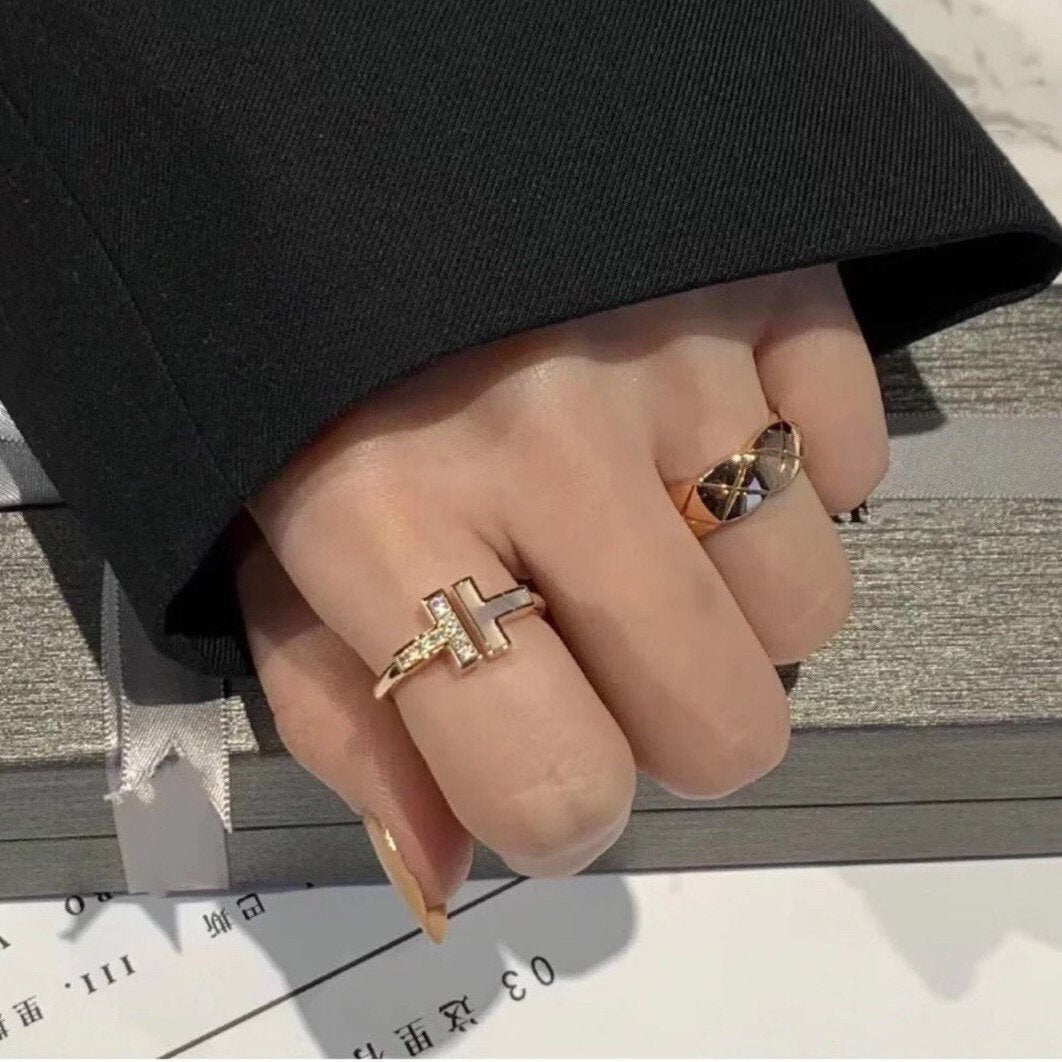 Luxury Double T Ring