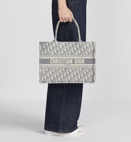 MEDIUM DIOR BOOK TOTE Gray Dior Oblique Embroidery (36 x 27.5 x 16.5 cm)