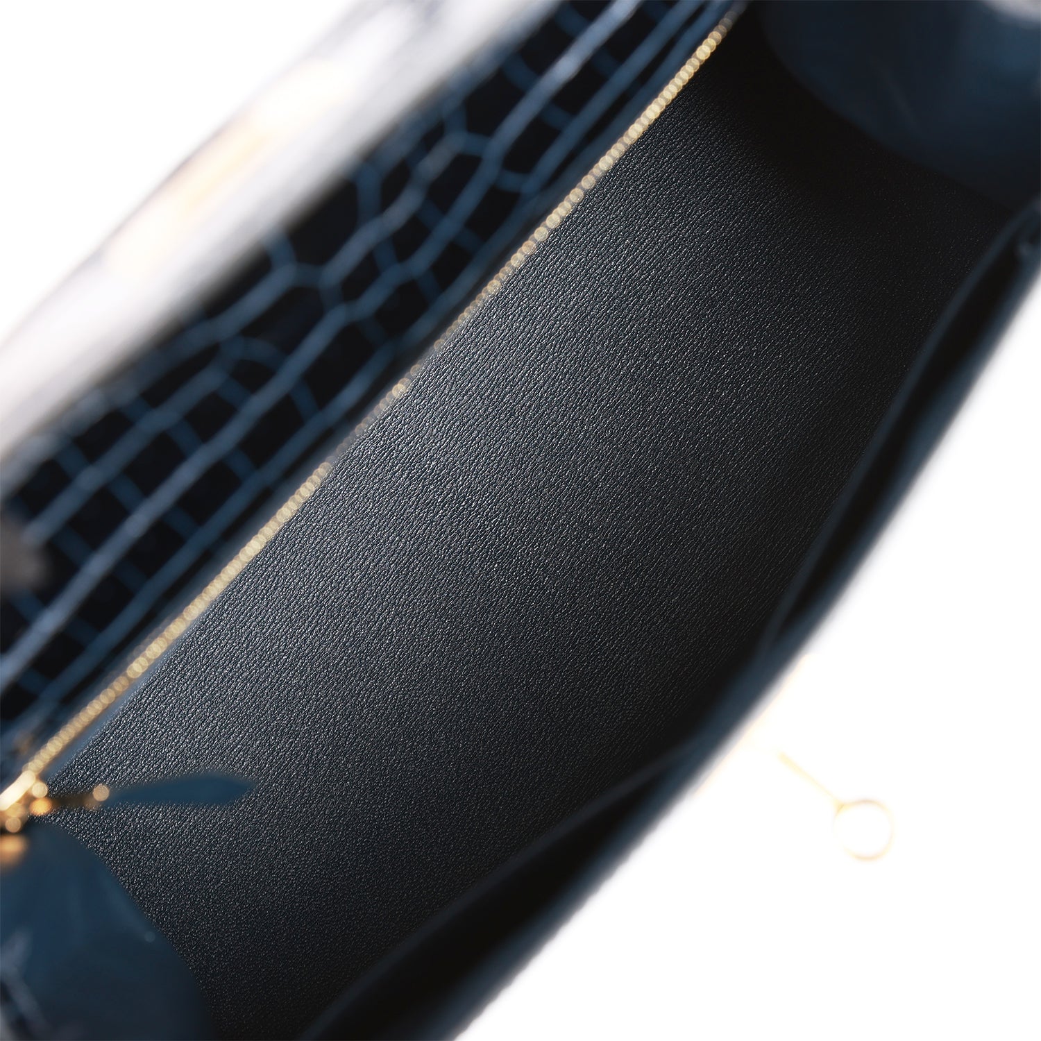 Hermès Kelly Sellier 28 Bleu Baltique Shiny Porosus Crocodile Gold Hardware