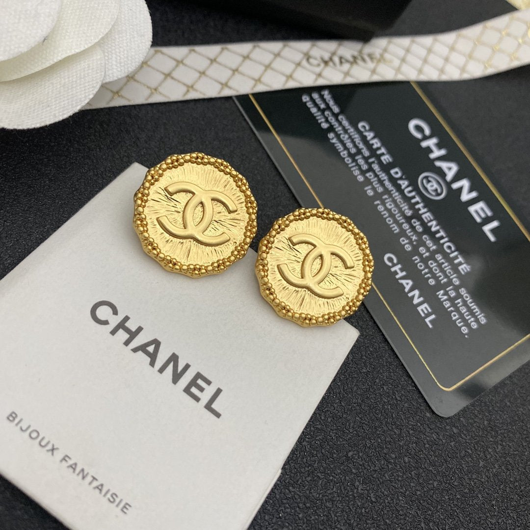 Luxury Gold Engraved Earrings