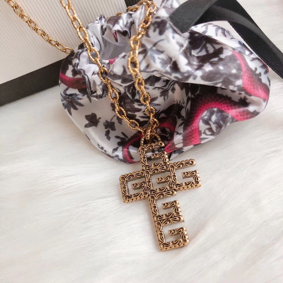 Vintage Cross Engraving Necklace