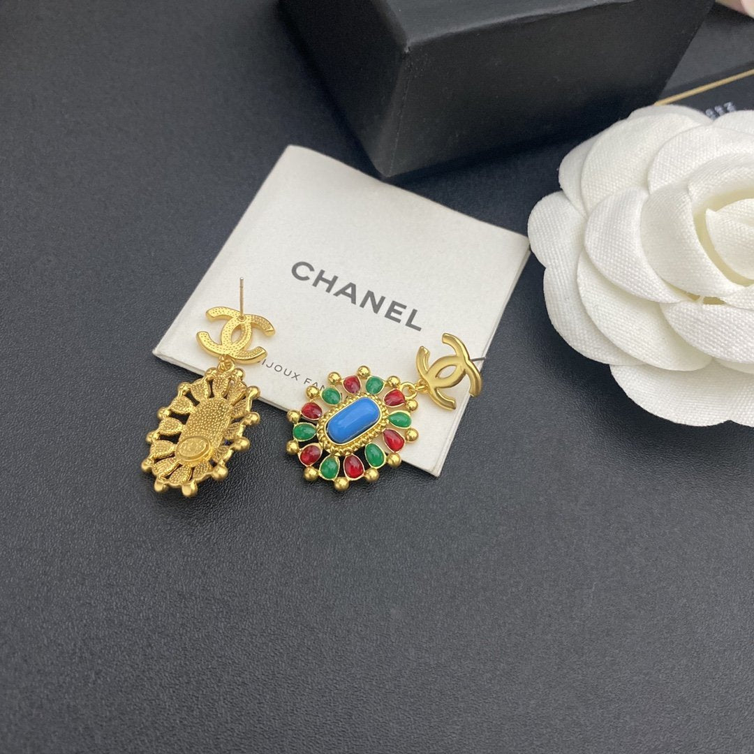 Retro Trend Double C French Totem Earrings