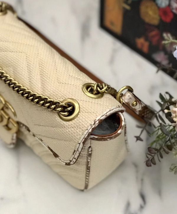 Gucci GG Marmont Raffia Snakeskin Trimming Brass Logo Spring Closure Link Shoulder Strap Women Shoulder Bag Beige