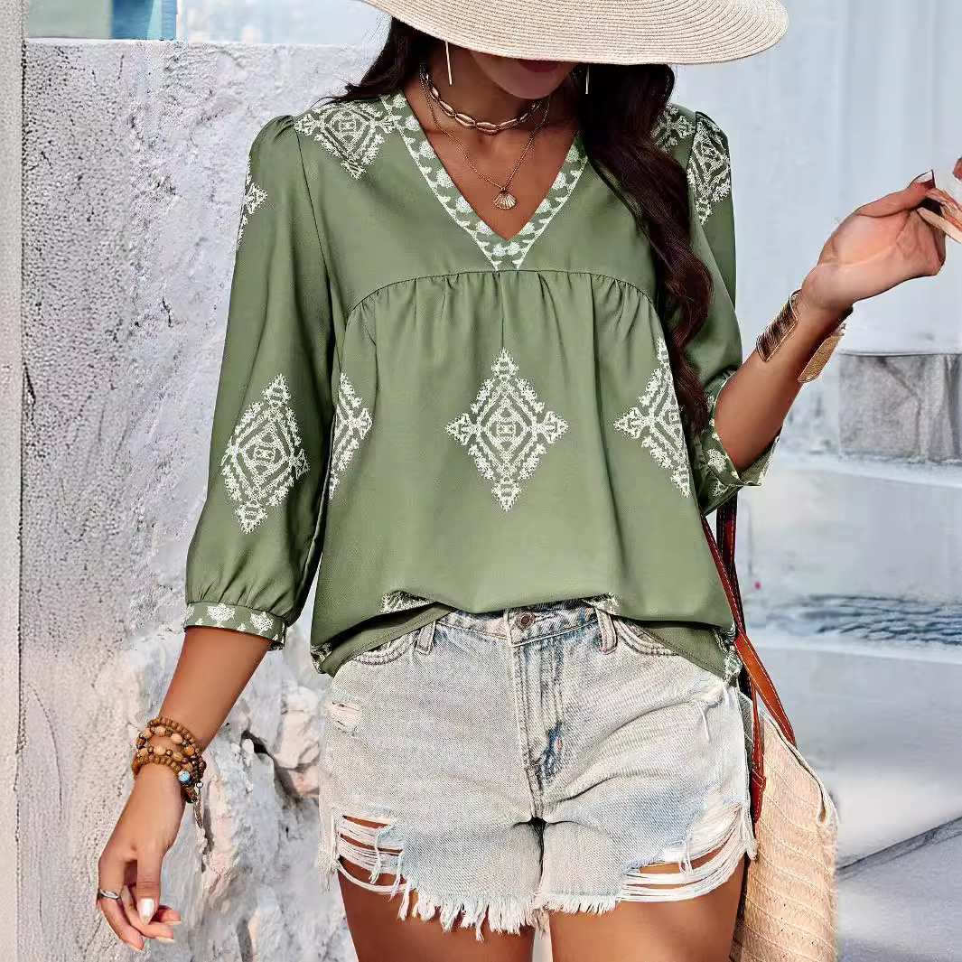 Fashion Printed 3/4 Sleeves V-neck Top