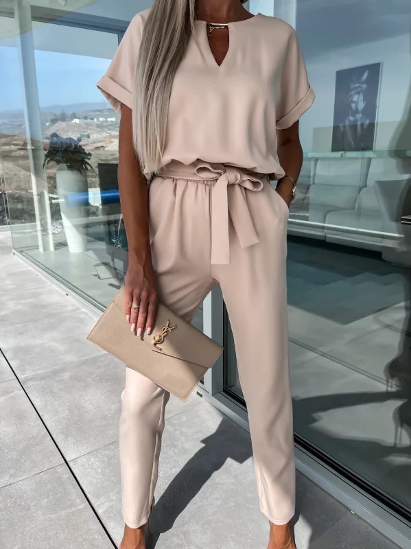 V-neck Short-Sleeved Jumpsuit