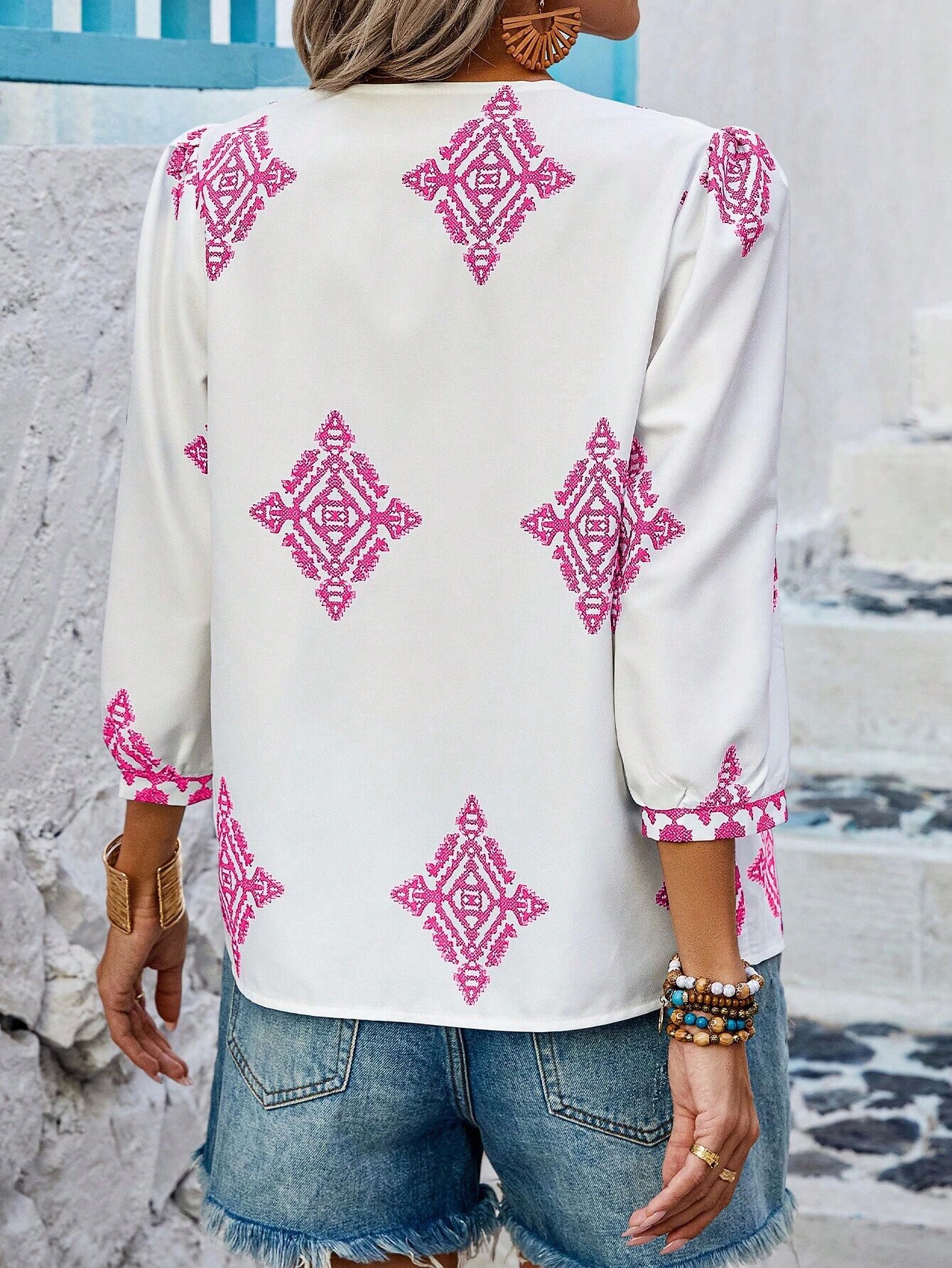 Fashion Printed 3/4 Sleeves V-neck Top