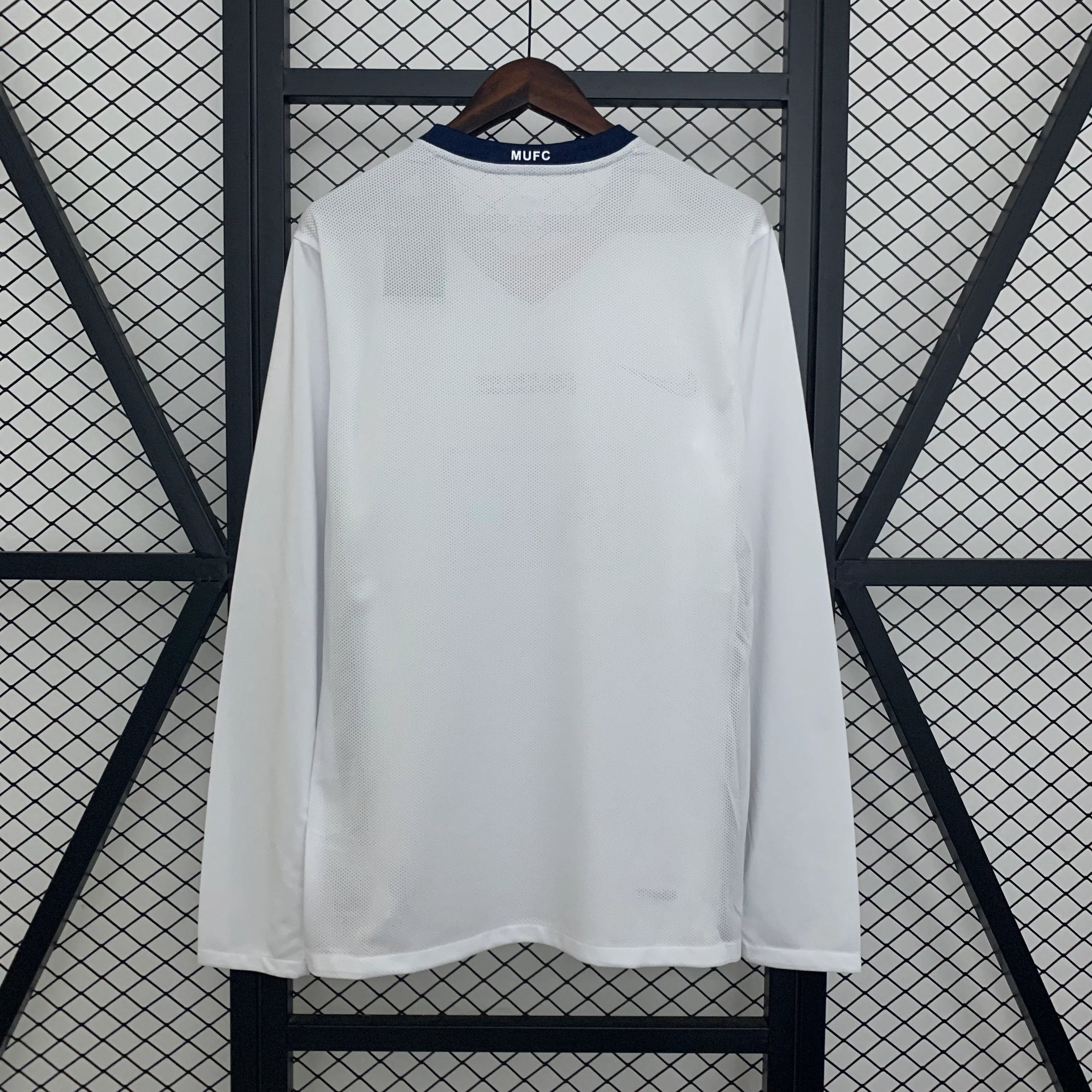 Retro Manchester United 08/09 Champions League Away Edition