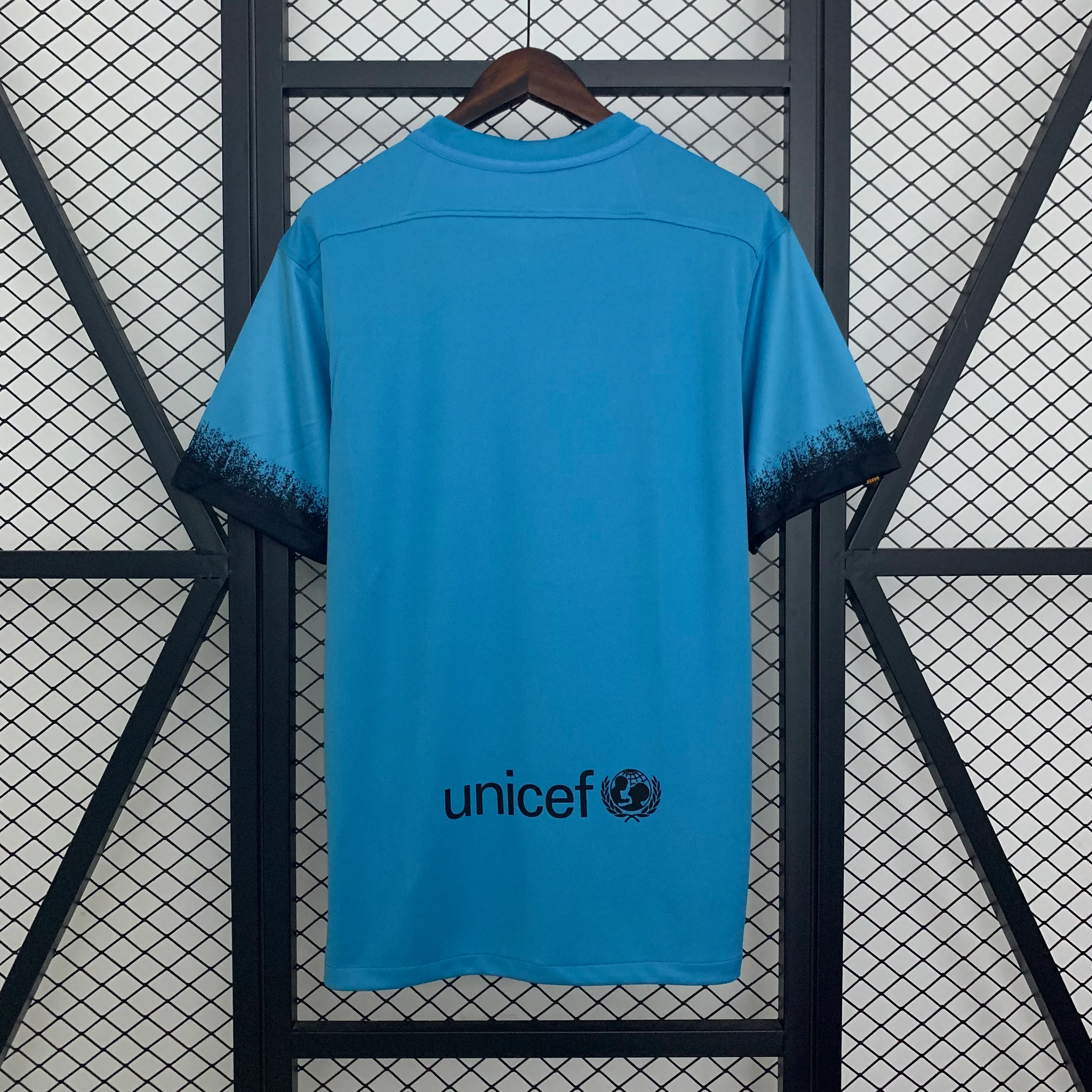 Retro Barcelona 15/16 Third Away