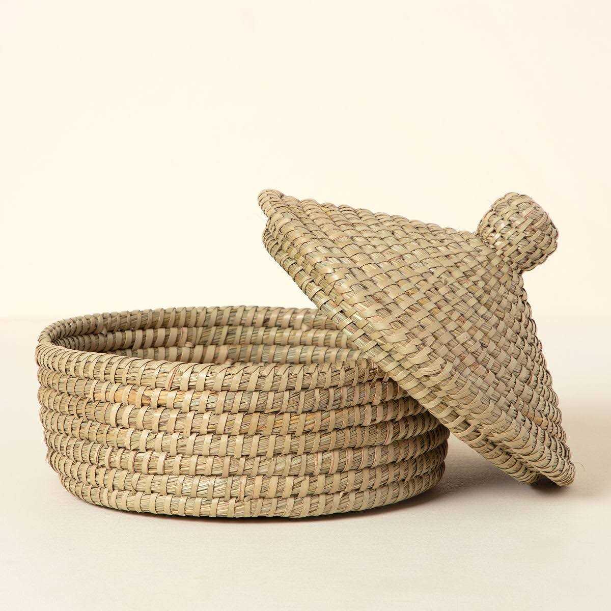 Traditional Bread Warming Set with Lid