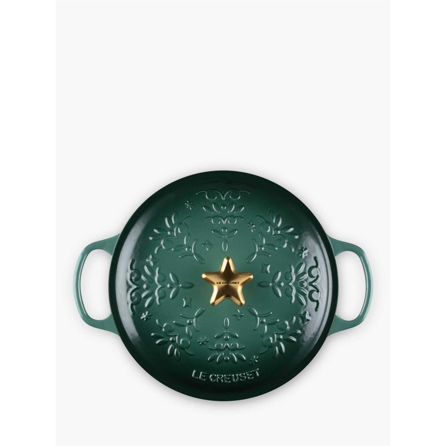 Le Creuset Mini Cocotte Star