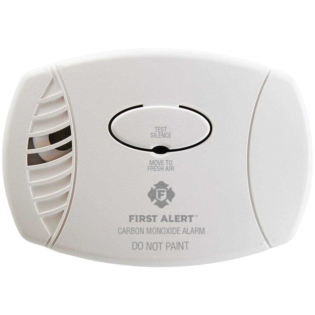 First Alert Plug-In Carbon Monoxide Alarm 1039730