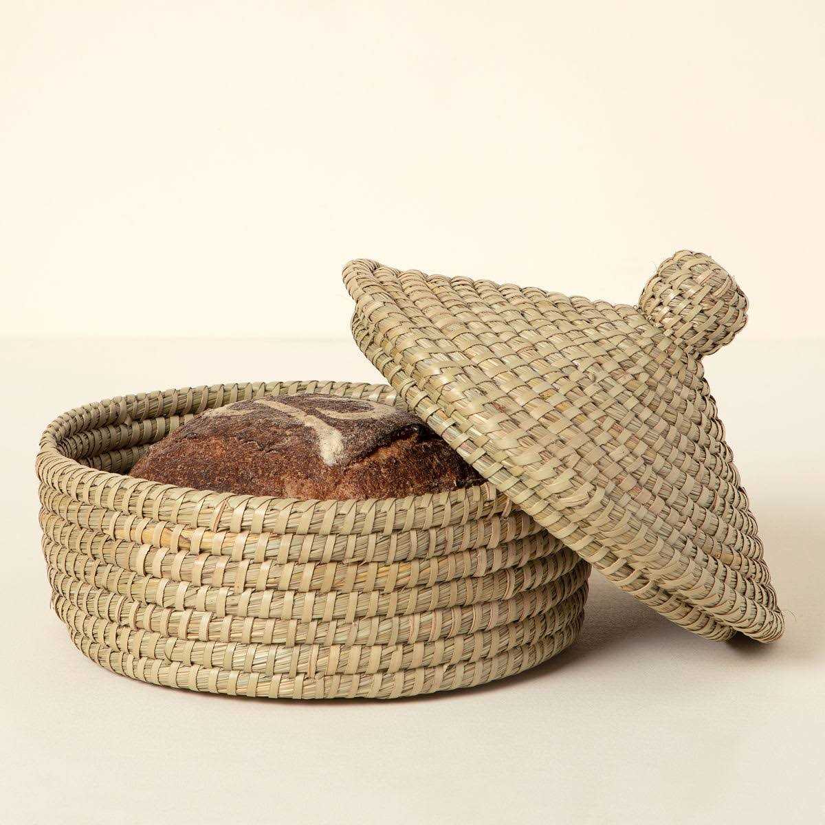 Traditional Bread Warming Set with Lid