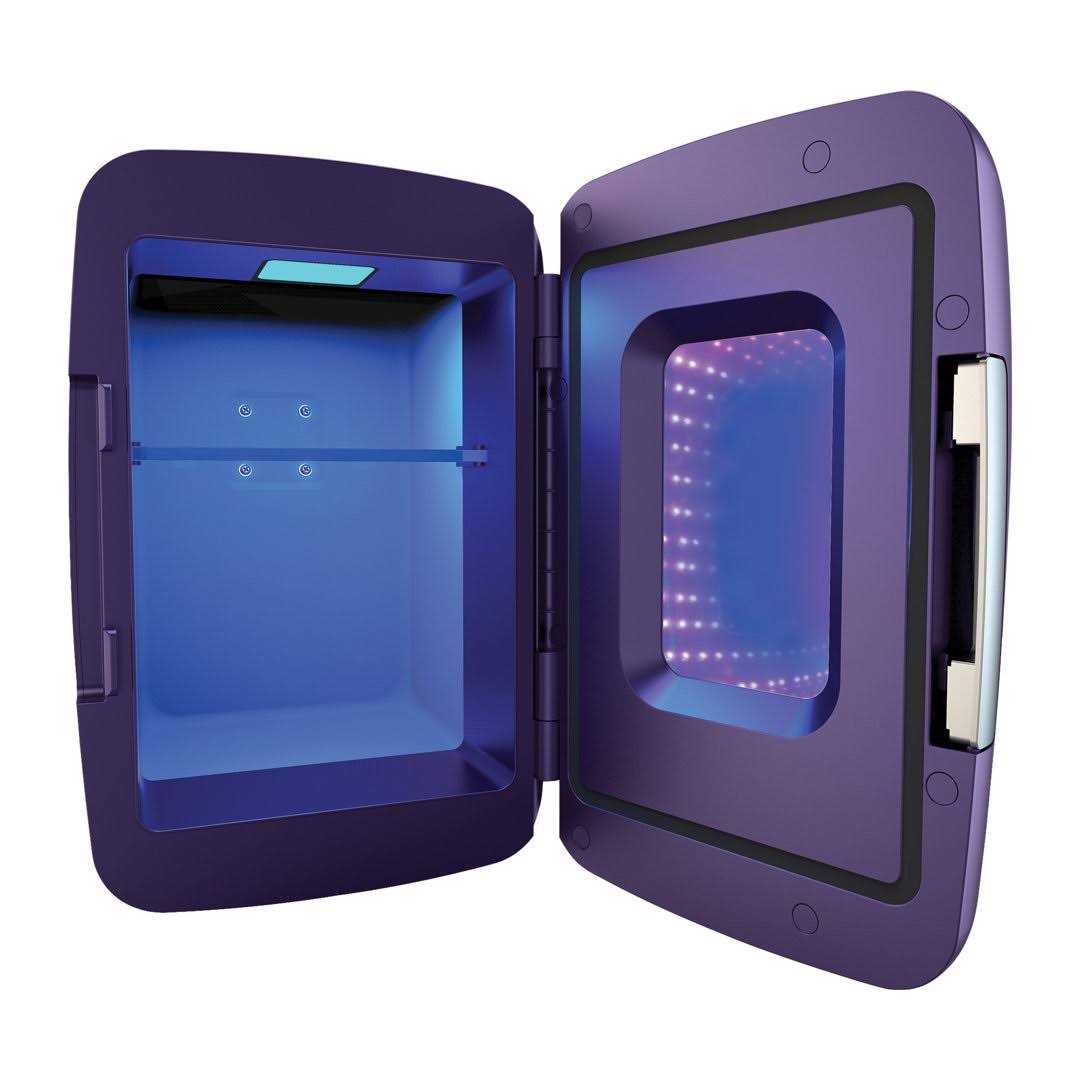 Frigidaire 6 Can Mini Retro Led Light Up Beverage Fridge