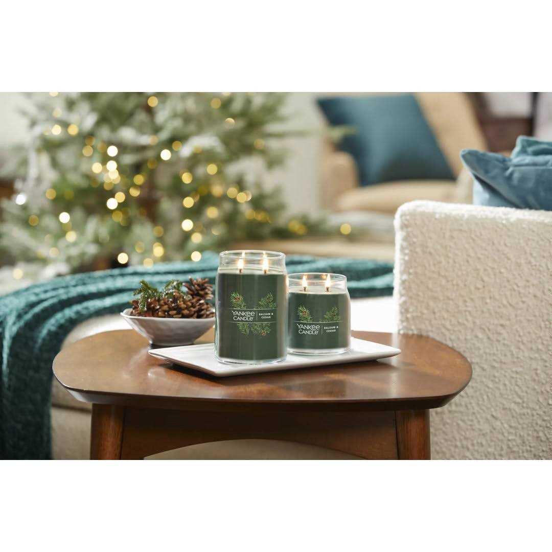 Yankee Candle Balsam Cedar Signature Large Jar Candle