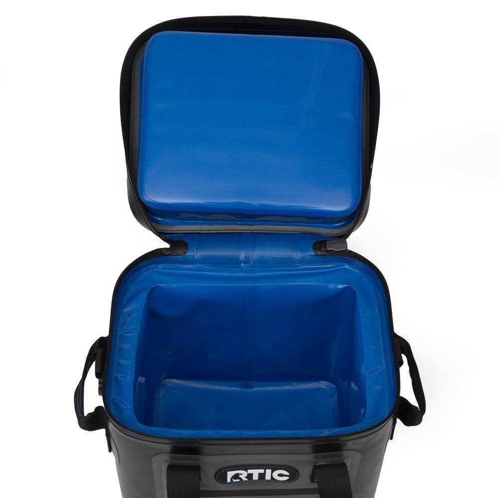 RTIC Can Soft Pack Cooler