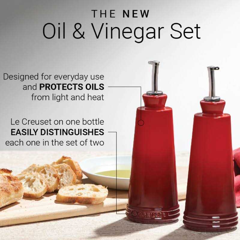 Le Creuset Signature Oil & Vinegar Set