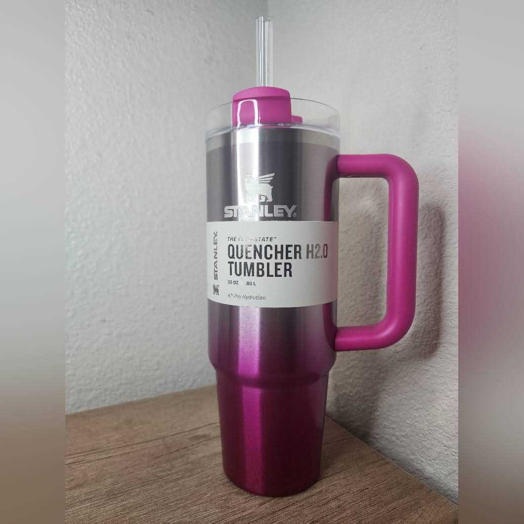 Stanley H2.0 Flowstate Quencher Tumbler
