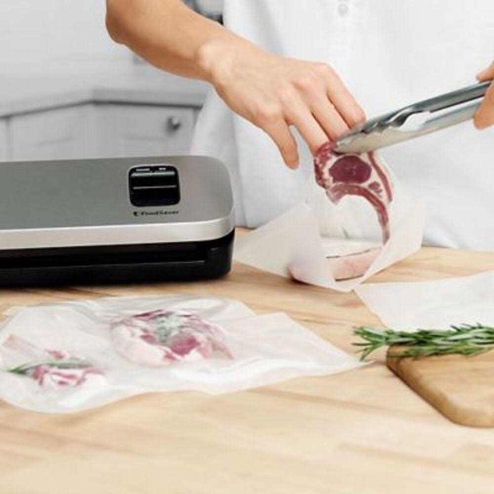 FoodSaver Compact Food Vacuum Sealer