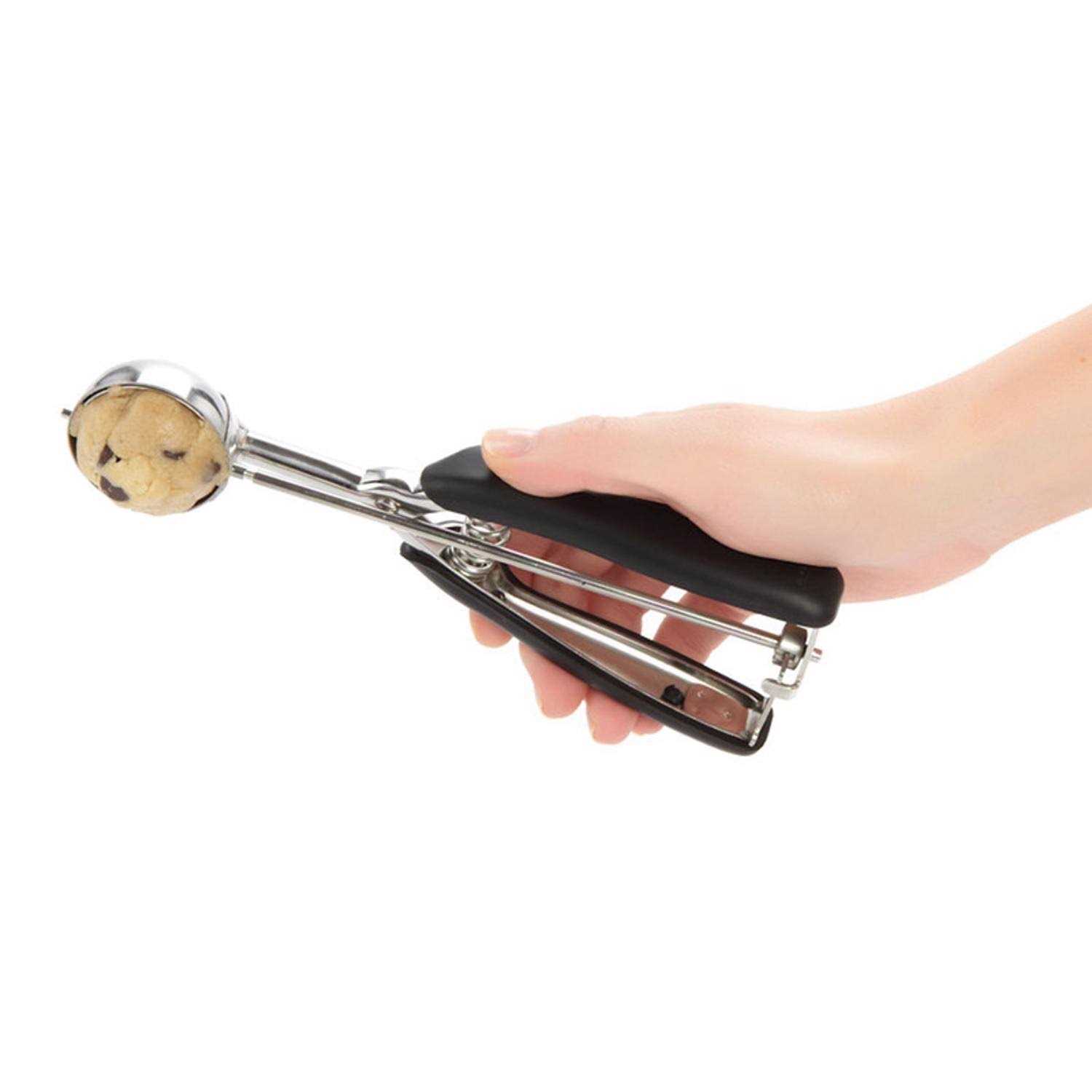 OXO Good Grips Cookie Scoop Medium