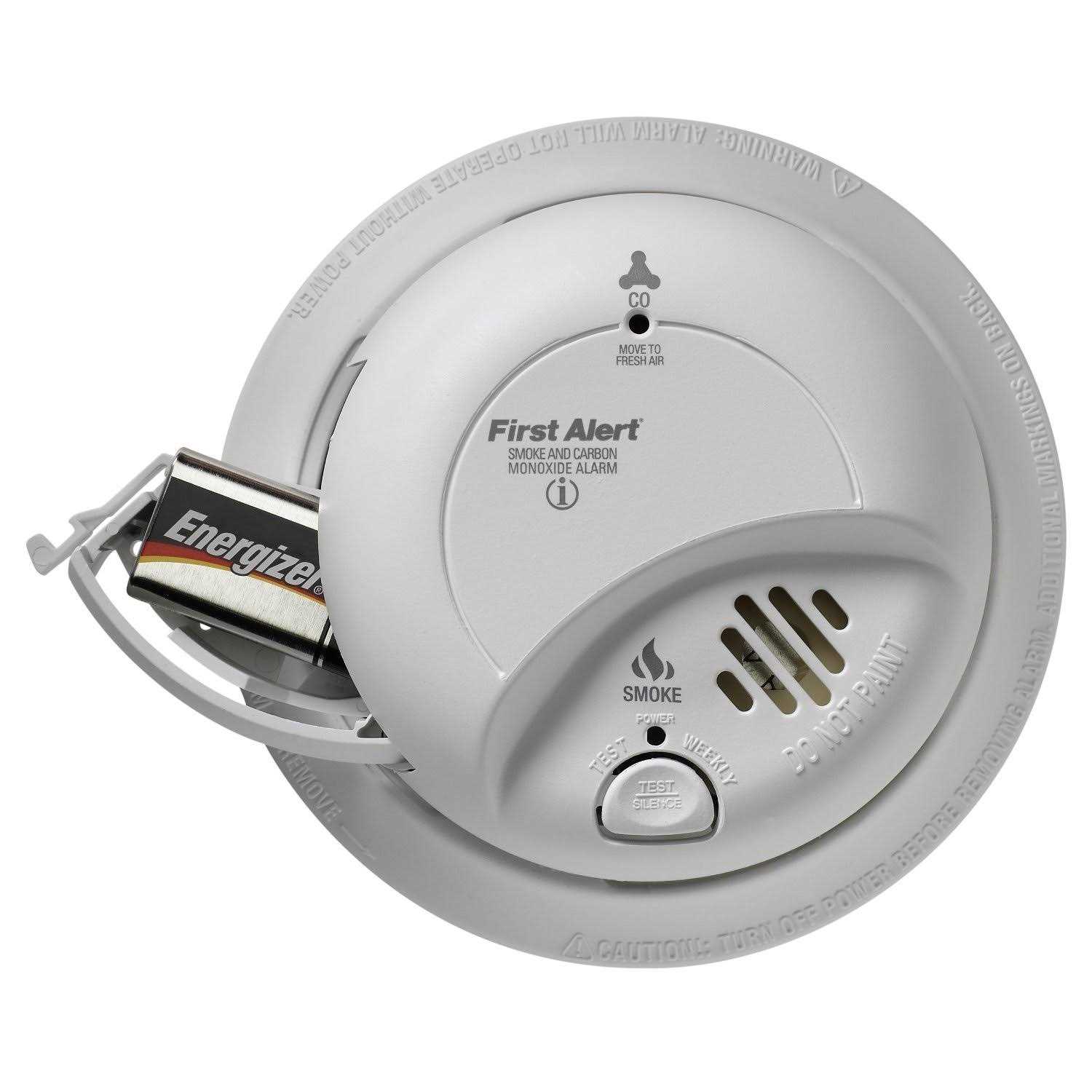 First Alert BRK SC9120FF Hardwired Smoke and Carbon Monoxide Detector with Battery Backup