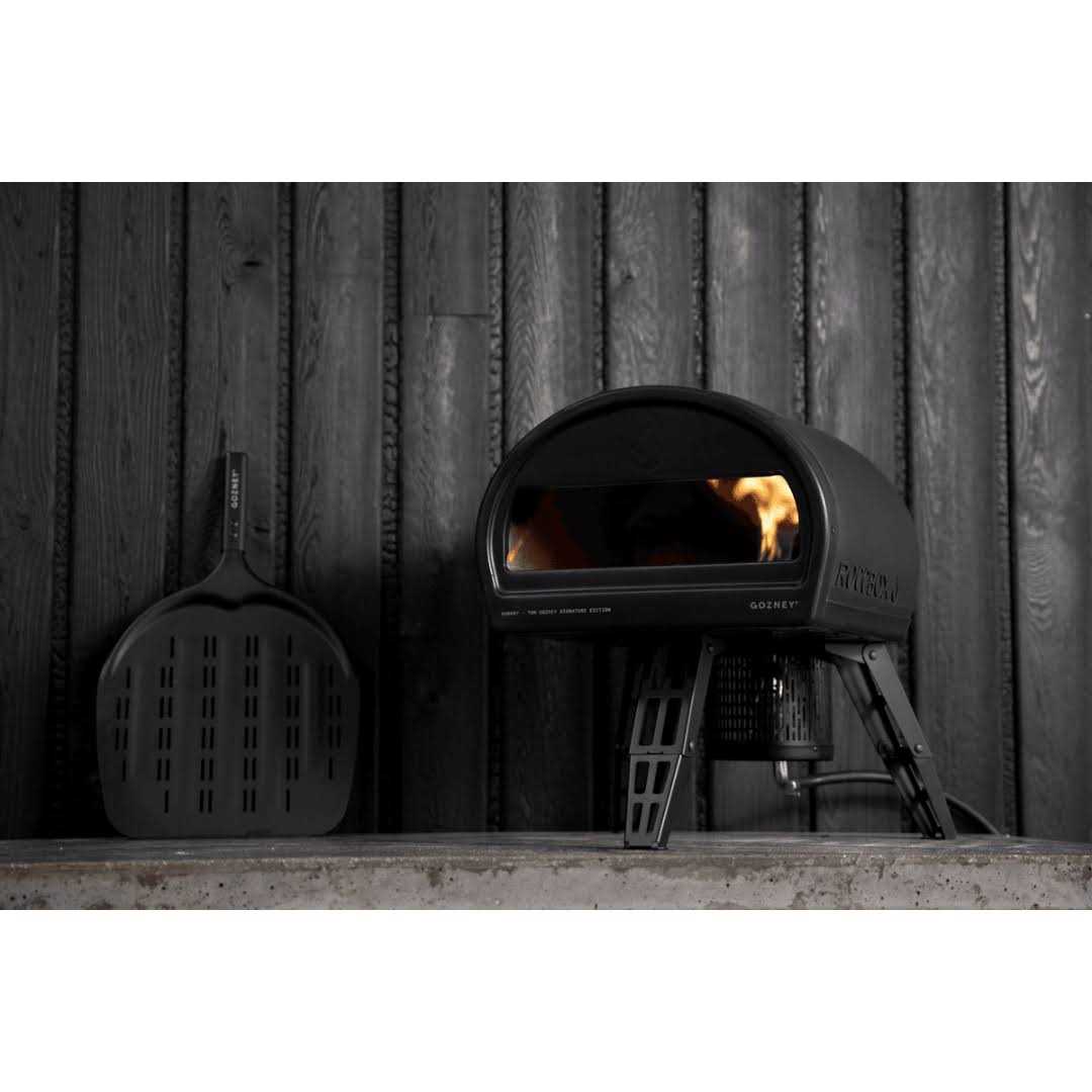 Roccbox Portable Pizza Oven. Black. Tom Gozney Signature Edition