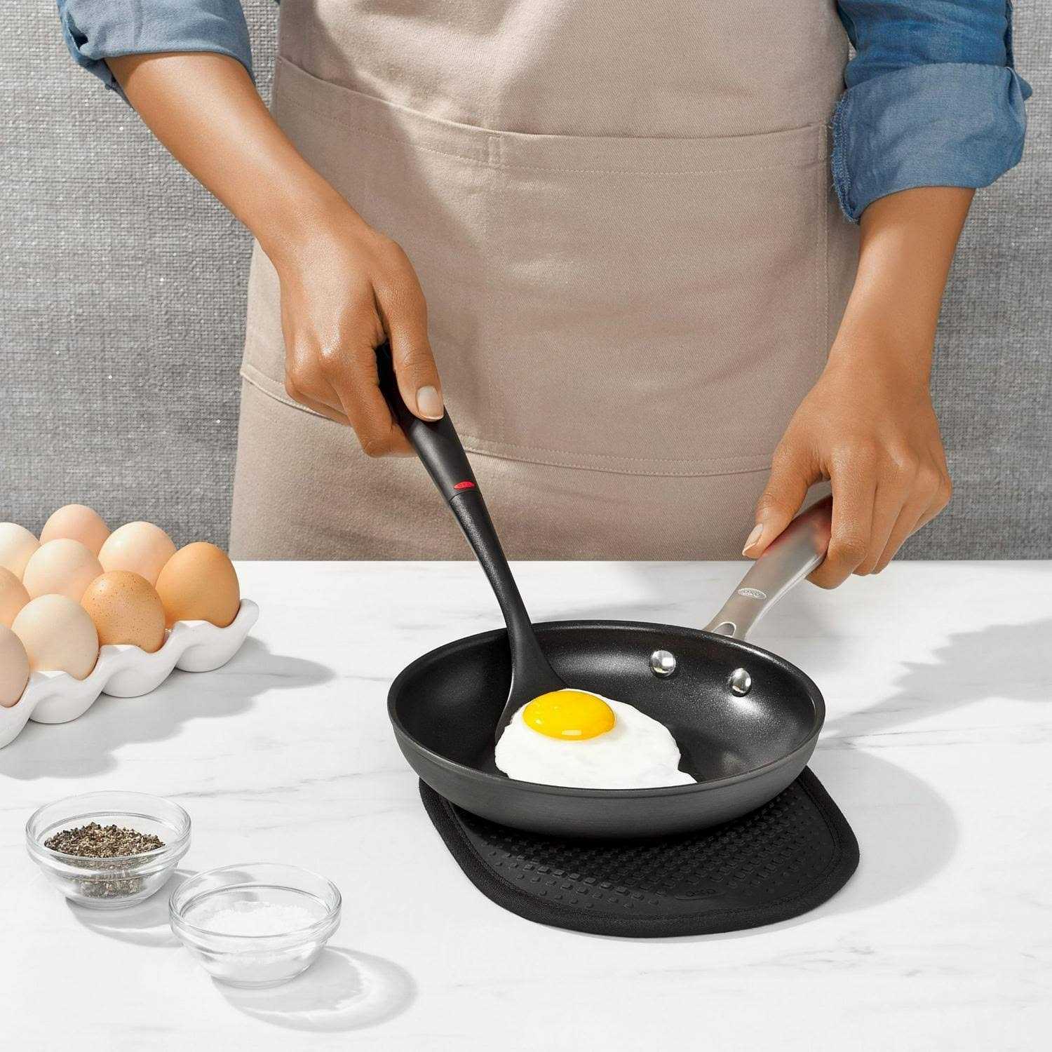 OXO Good Grips Pro Frypan